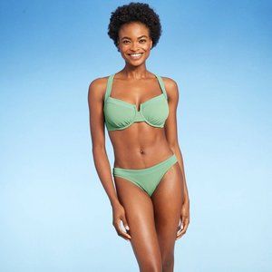 Juniors' Mixed Textured Underwire Bikini Top Xhilaration Fern Green Size D/DD Cu